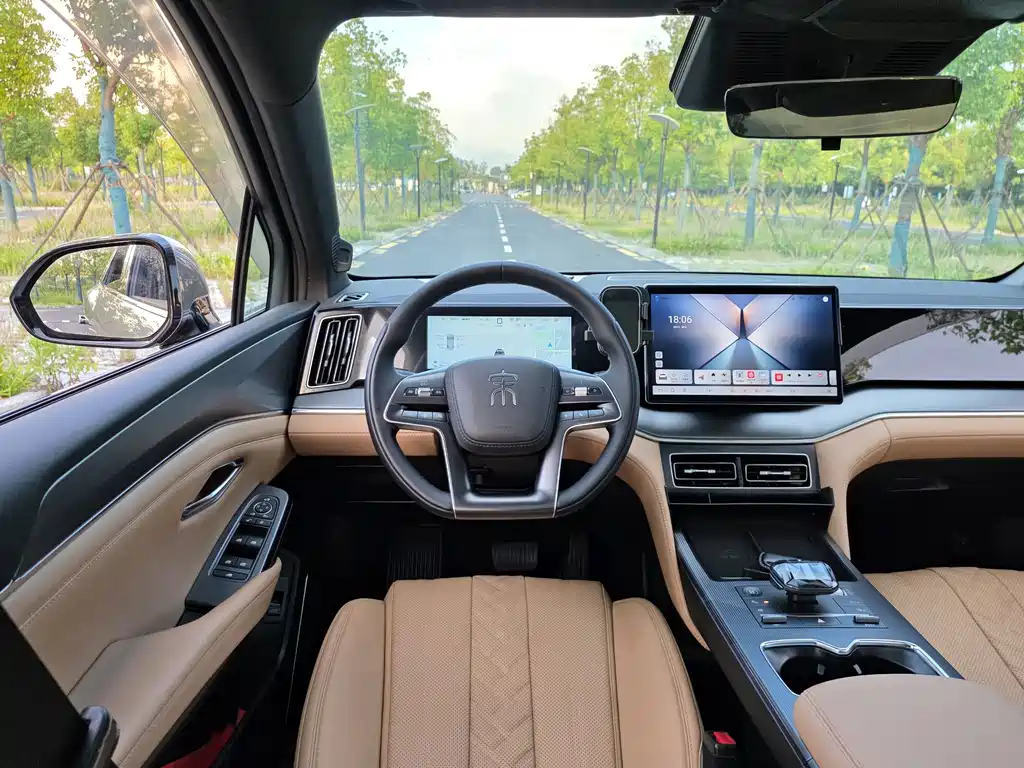 BYD Song L DM-i 2024 — фото 15