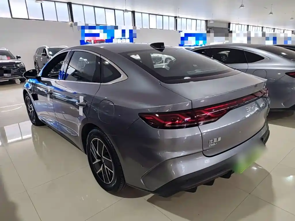 BYD Qin L 2025 — фото 5