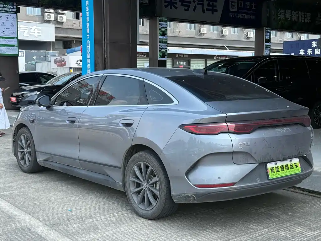 BYD Qin L 2025 — фото 10
