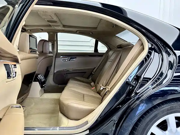Mercedes-Benz S-Class 2008