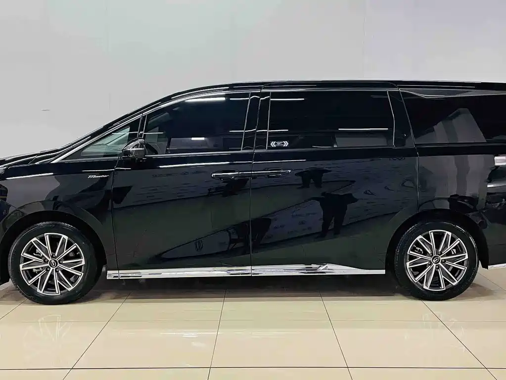 GAC Motor Trumpchi M8 2025 — фото 4