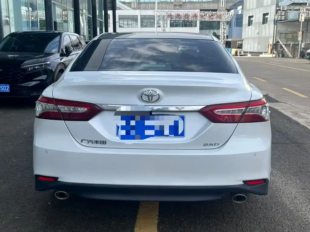 Toyota Camry 2020 — фото 4