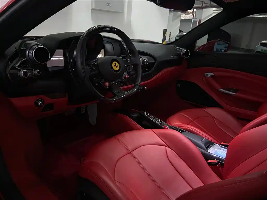 Ferrari F8 2021 — фото 3