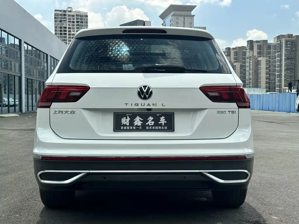 Volkswagen Tiguan L 2023 — фото 10
