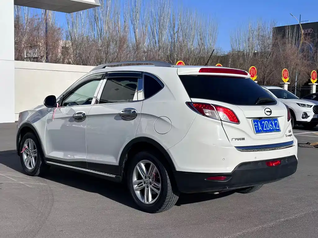 GAC Motor Trumpchi GS5 2015 — фото 9