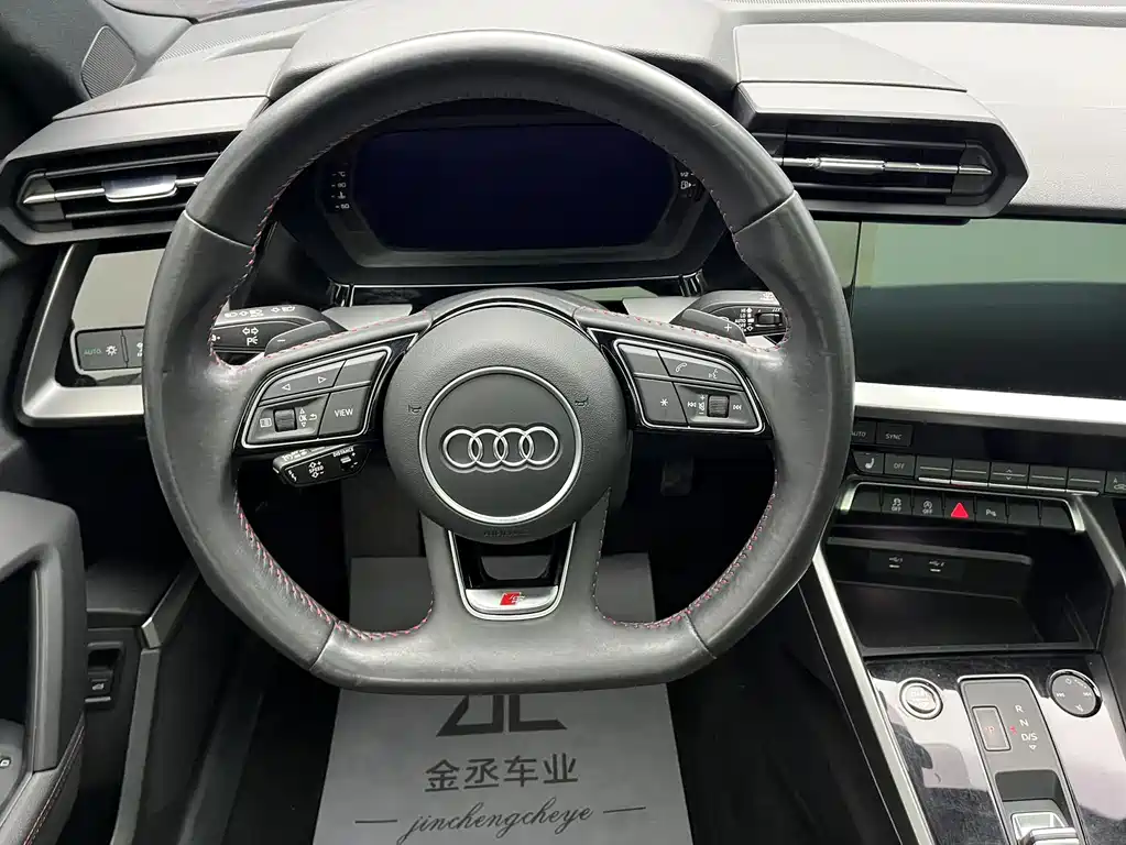 Audi A3 2022 — фото 11