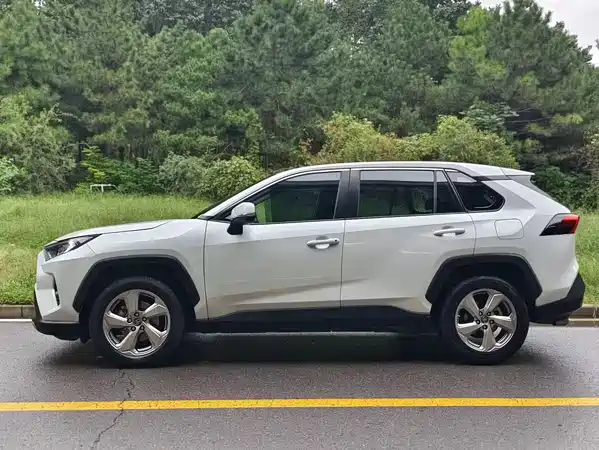 Toyota RAV4 2023