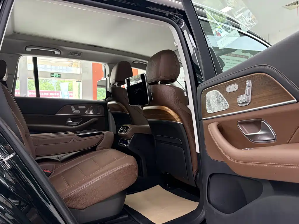 Mercedes-Benz GLS 2024 — фото 20