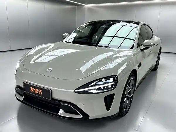Xiaomi SU7 2024