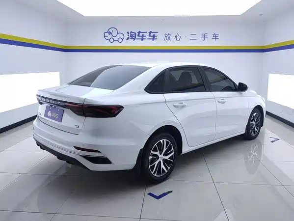 Geely Emgrand 2024
