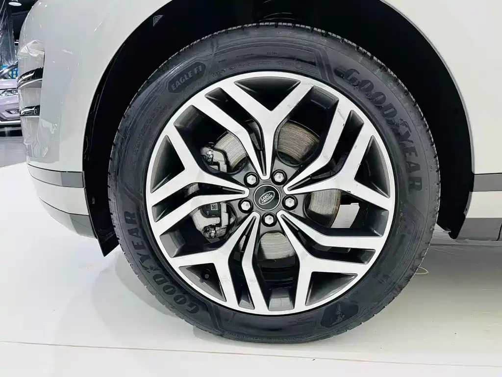 Land Rover Range Rover Evoque 2025 — фото 11