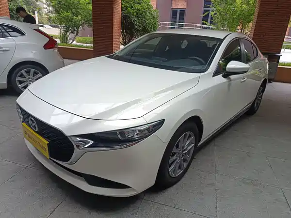 Mazda 3 Axela 2022