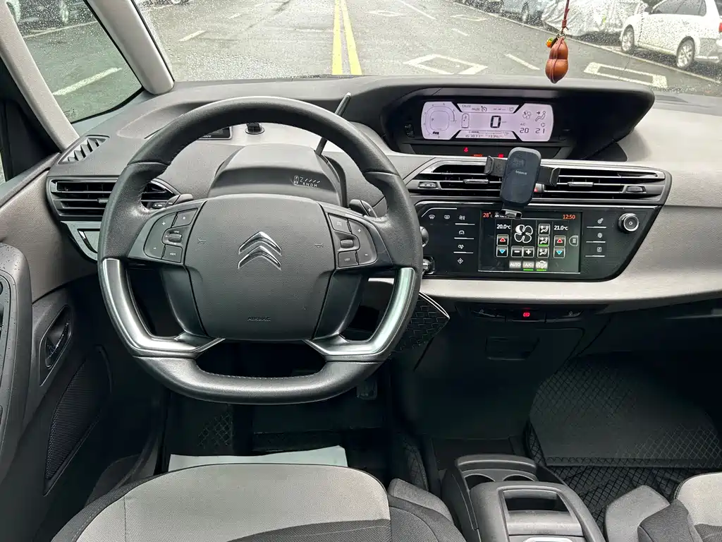 Citroën C4 PICASSO 2017 — фото 19