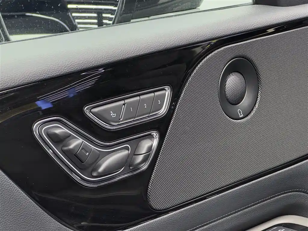Lincoln Aviator 2024 — фото 15