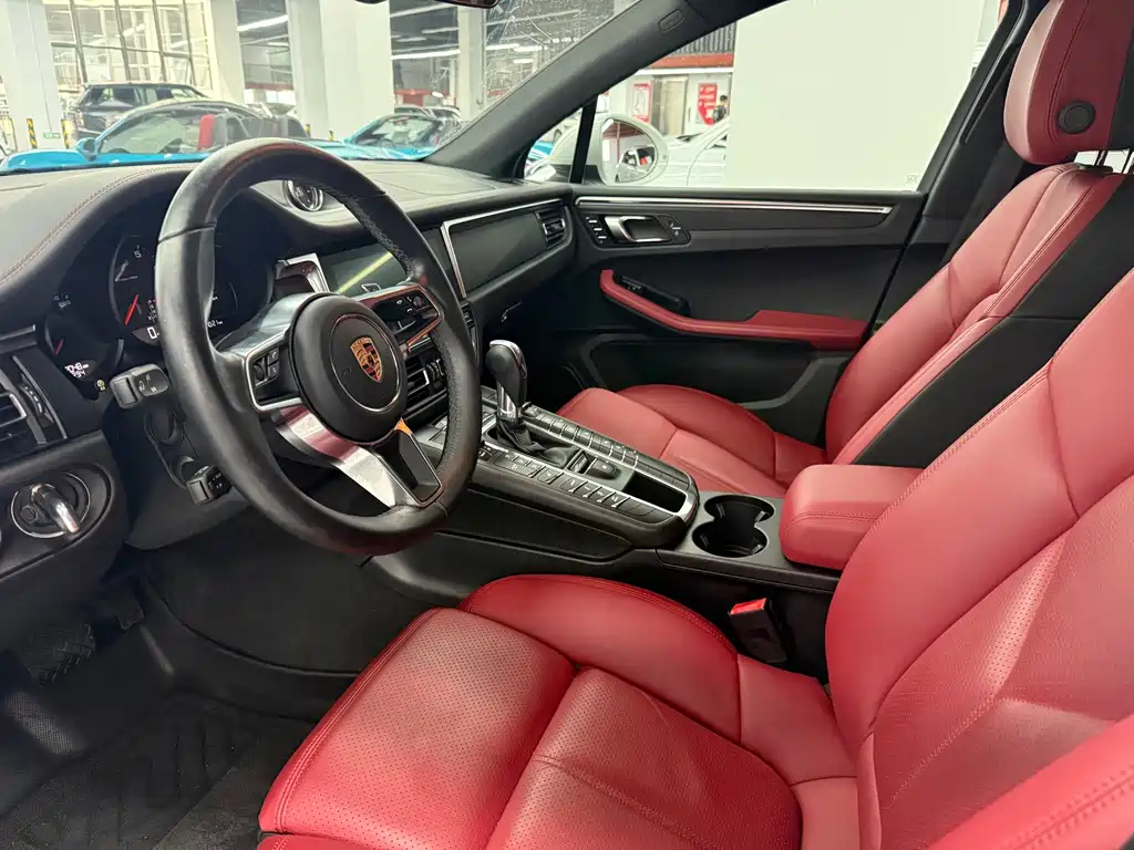 Porsche Macan 2019 — фото 4