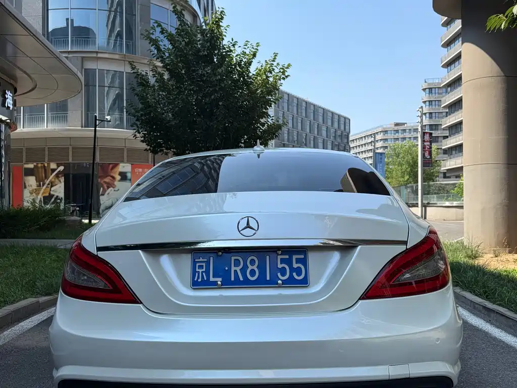 Mercedes-Benz CLS 2016 — фото 19