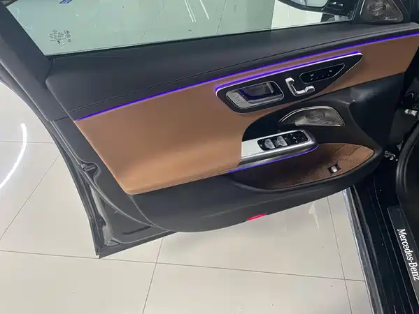Mercedes-Benz E-Class 2024