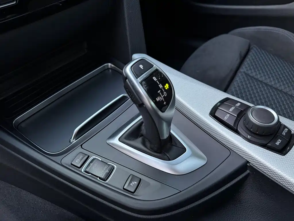 BMW 4 Series 2018 — фото 16