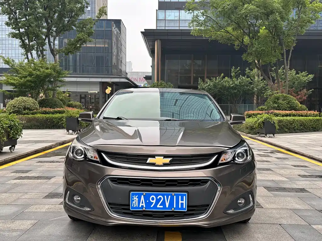 Chevrolet Malibu 2017 — фото 2