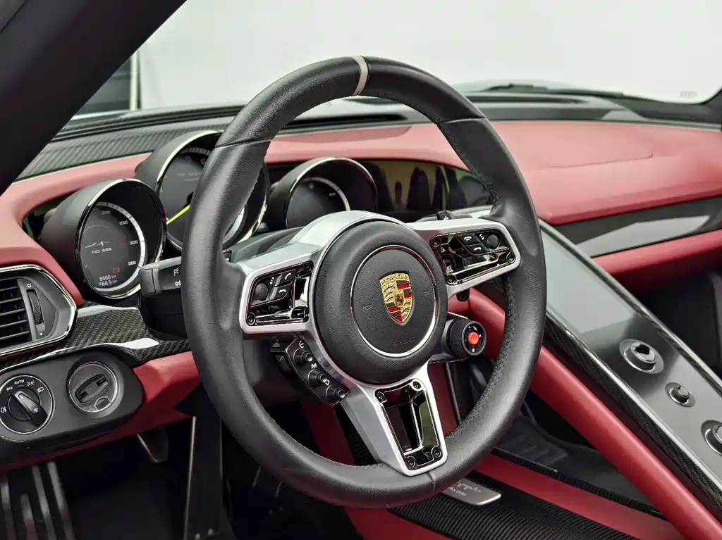 Porsche 918 Spyder 2016 — фото 9