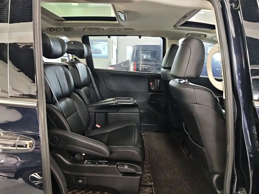 Honda Odyssey 2019 — фото 15