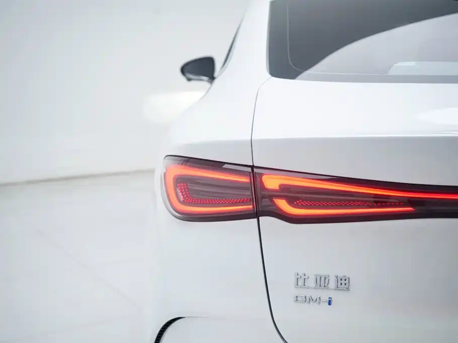 BYD Seal 06 2025 — фото 13