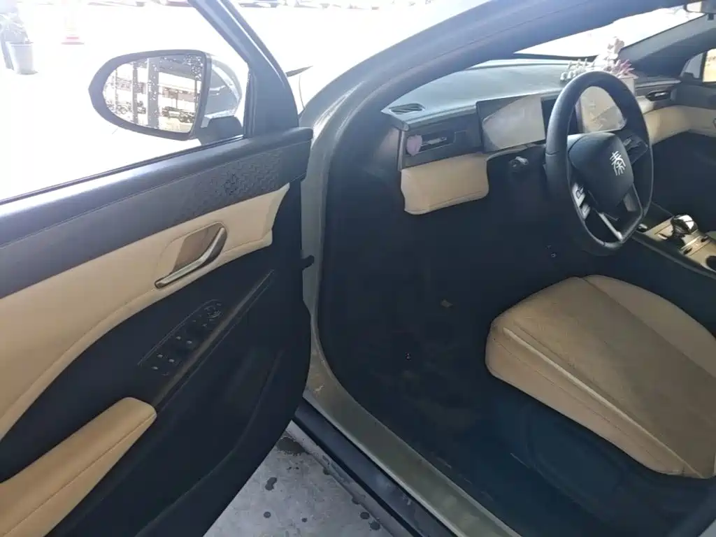 BYD Qin PLUS 2026 — фото 16