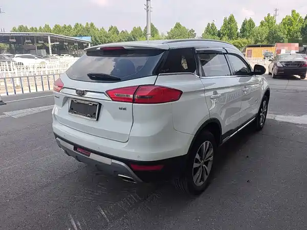 Geely Boyue 2018