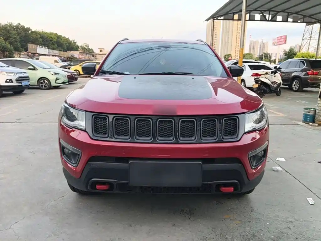 Jeep Compass 2017 — фото 3
