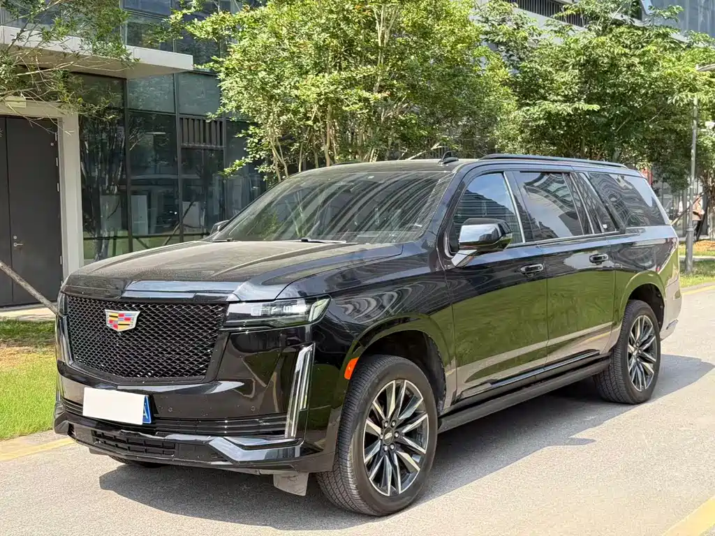 Cadillac Escalade 2023 — фото 1