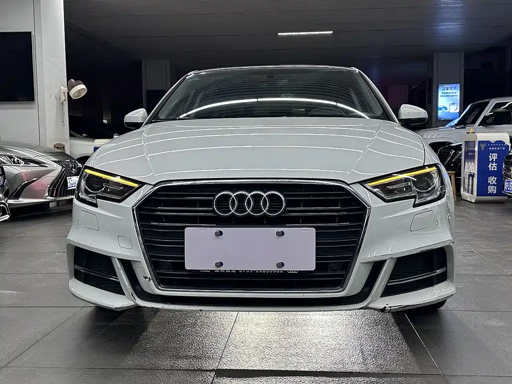 Audi A3 2017 — фото 2