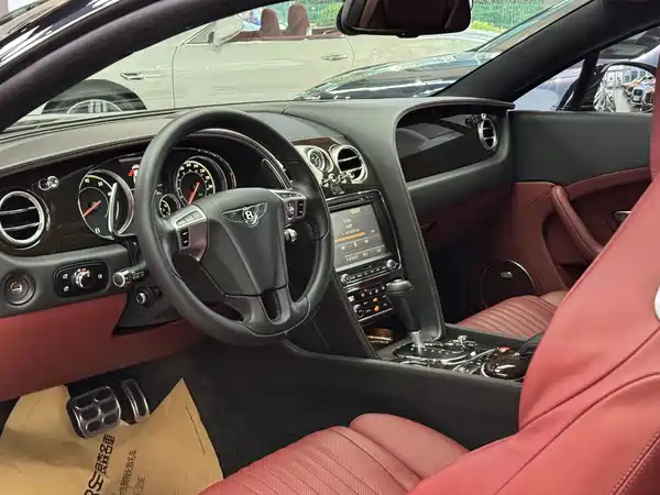 Bentley Continental 2018