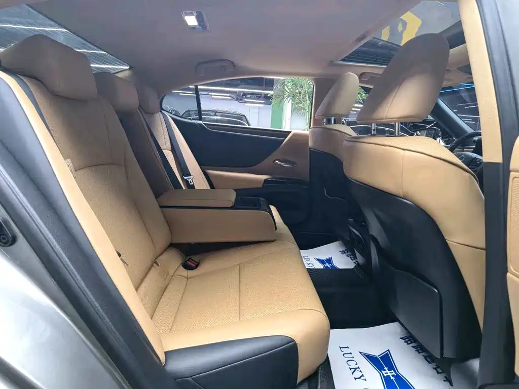 Lexus ES 2024 — фото 7