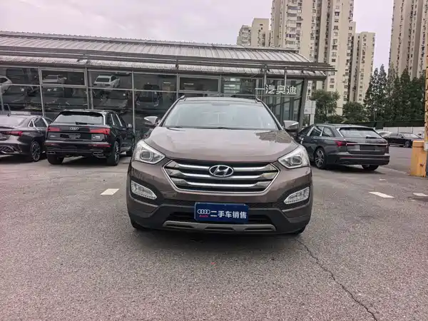 Hyundai Santa Fe 2015
