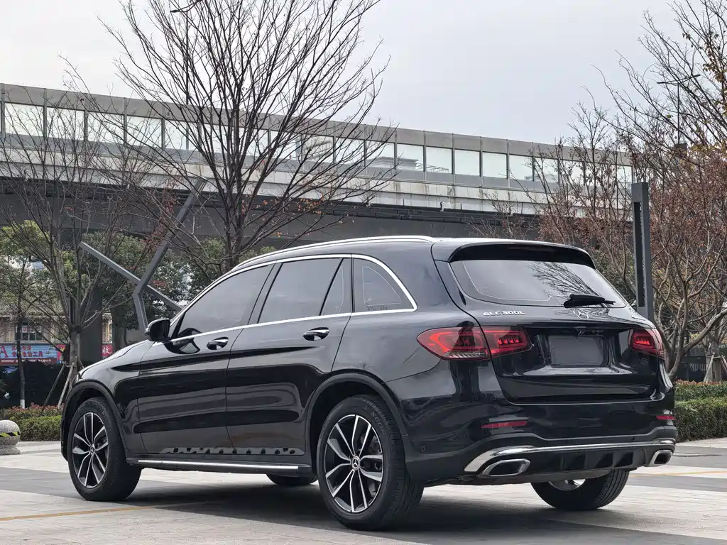 Mercedes-Benz GLC 2022 — фото 16