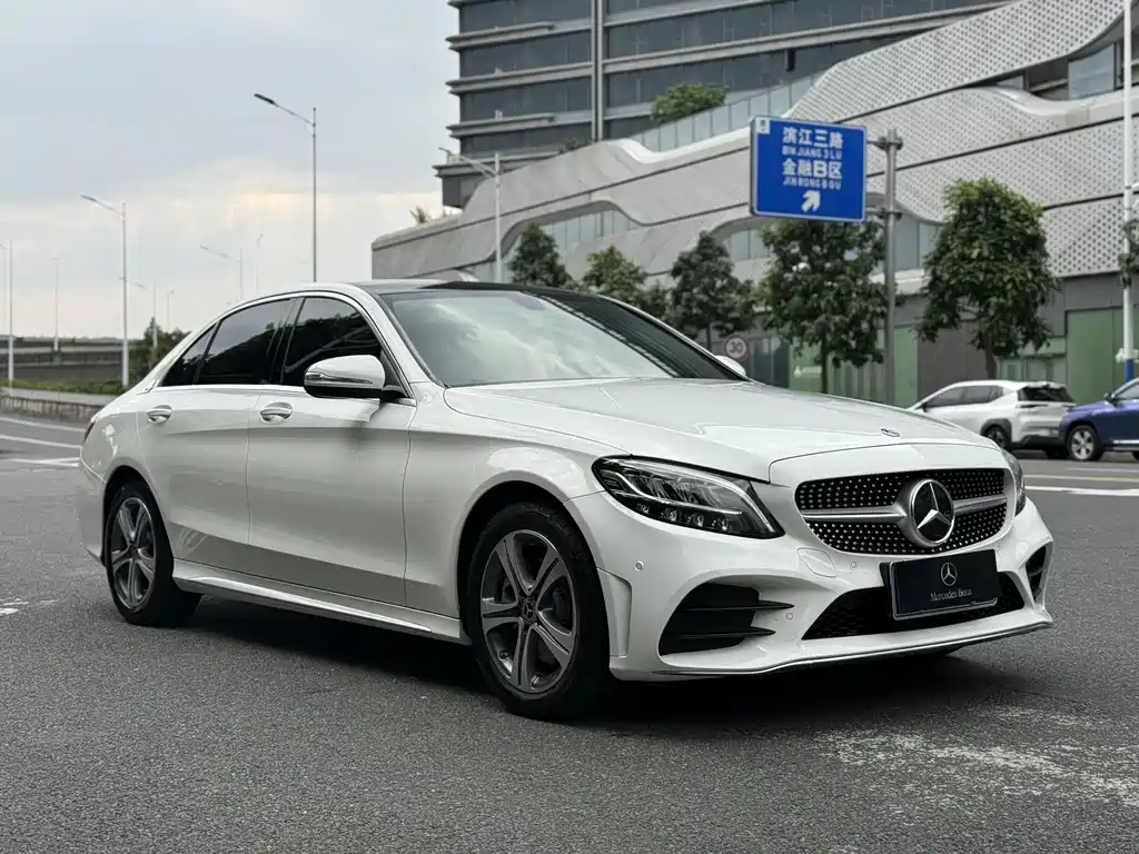 Mercedes-Benz C-Class 2020 — фото 3