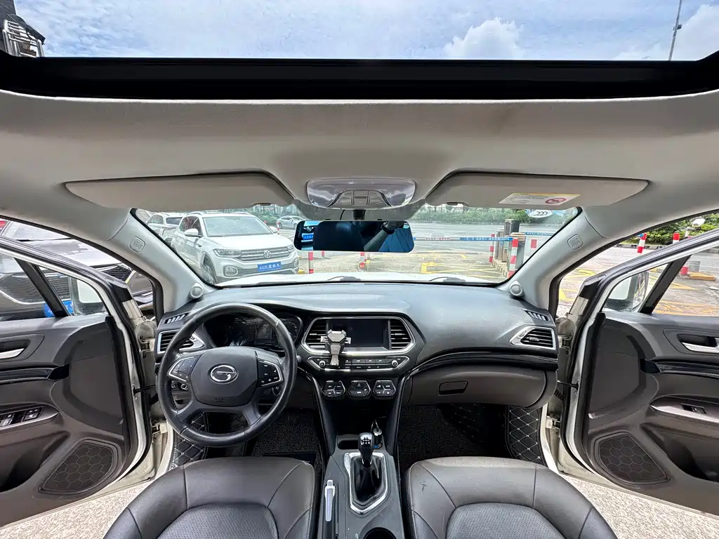 GAC Motor Trumpchi GS4 2017 — фото 13