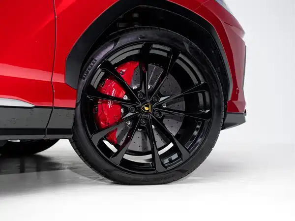 Lamborghini Urus 2021