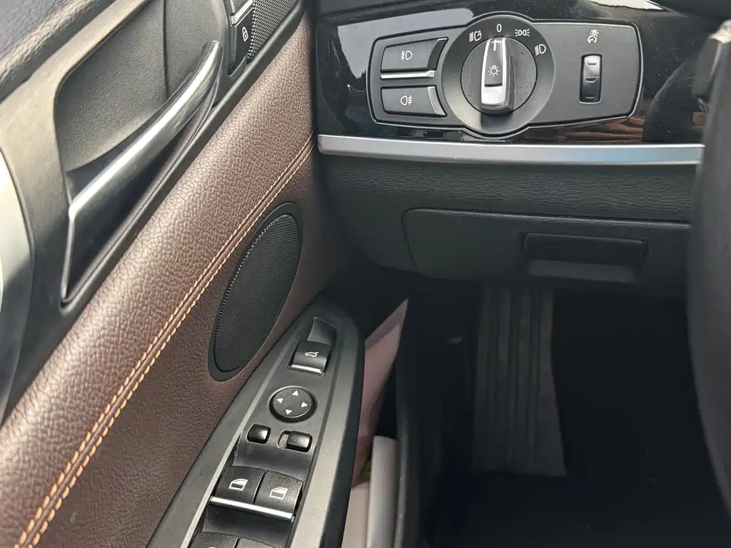 BMW X4 2015 — фото 12