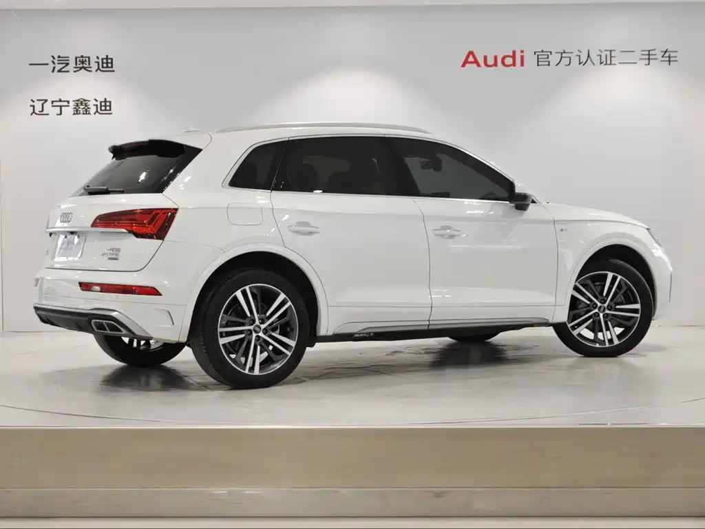 Audi Q5L 2022 — фото 4