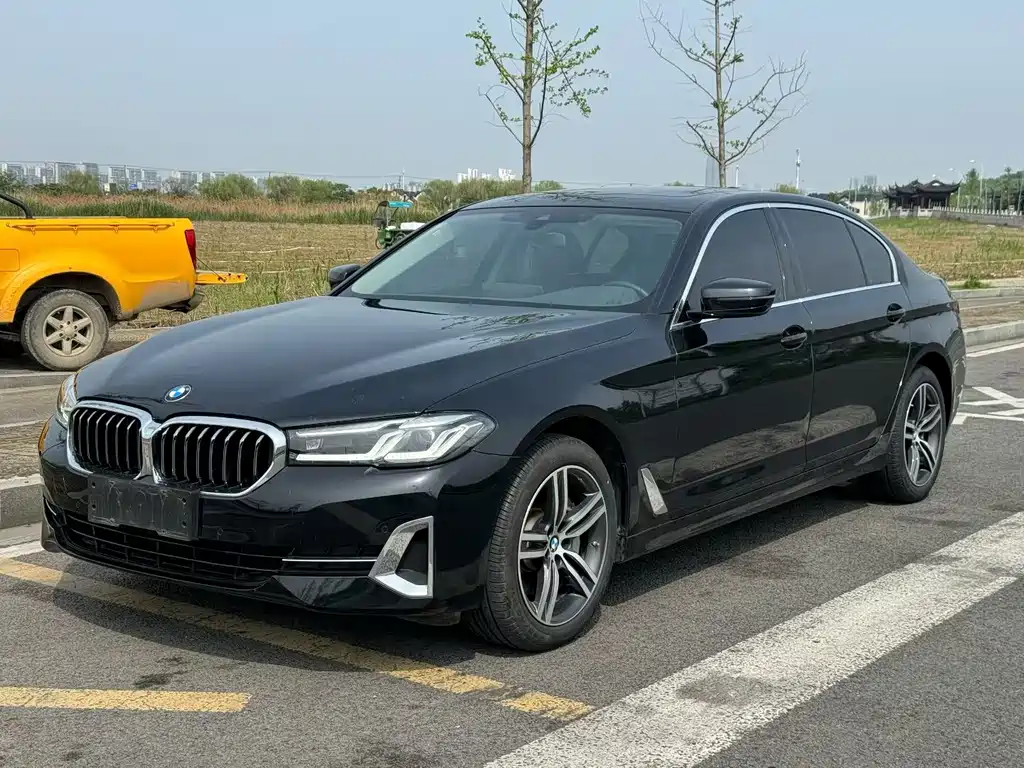 BMW 5 Series 2023