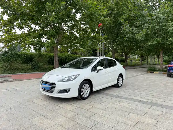 Peugeot 308 2016