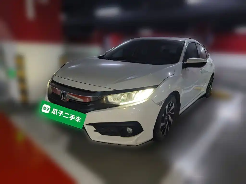 Honda Civic 2017 — фото 1