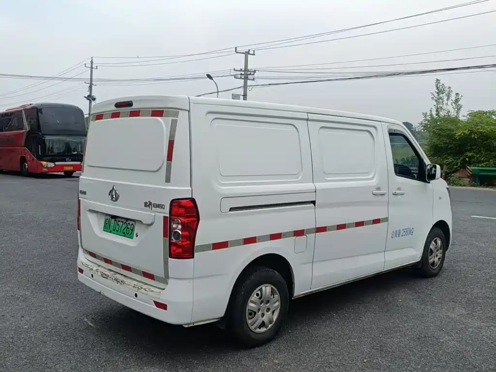 Kaicheng Ruixing EM60 2023