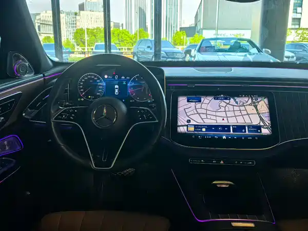 Mercedes-Benz E-Class 2024