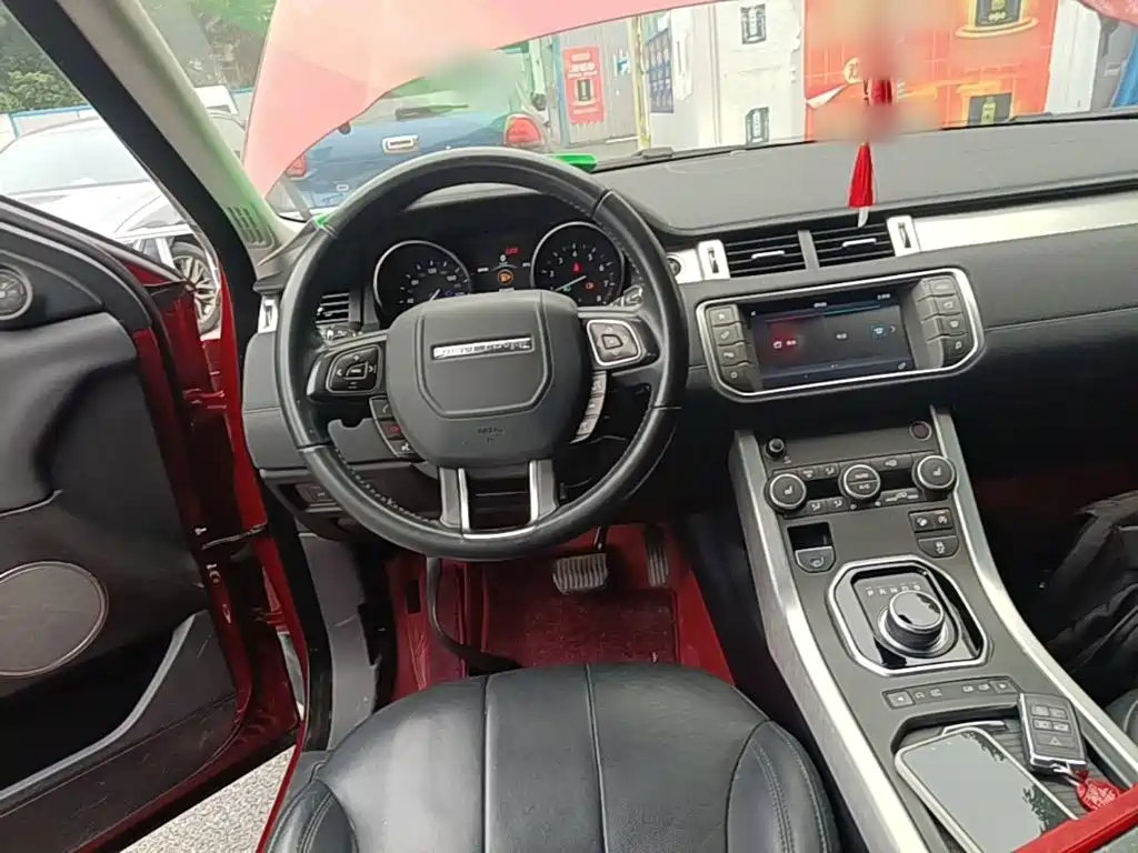 Land Rover Evoque 2017 — фото 11