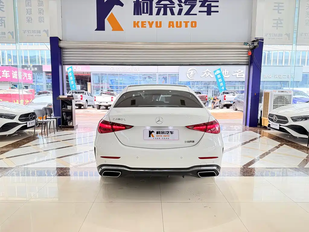 Mercedes-Benz C-Class 2023 — фото 18