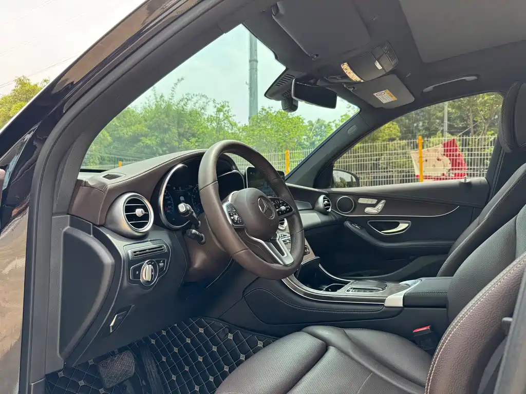 Mercedes-Benz GLC 2021