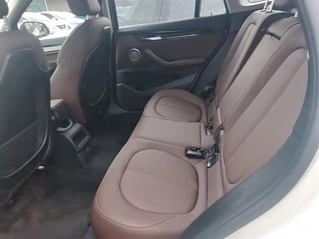 BMW X1 2021 — фото 17