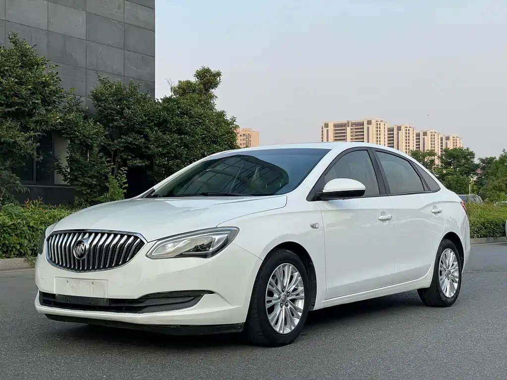 Buick Excelle 2015 — фото 1